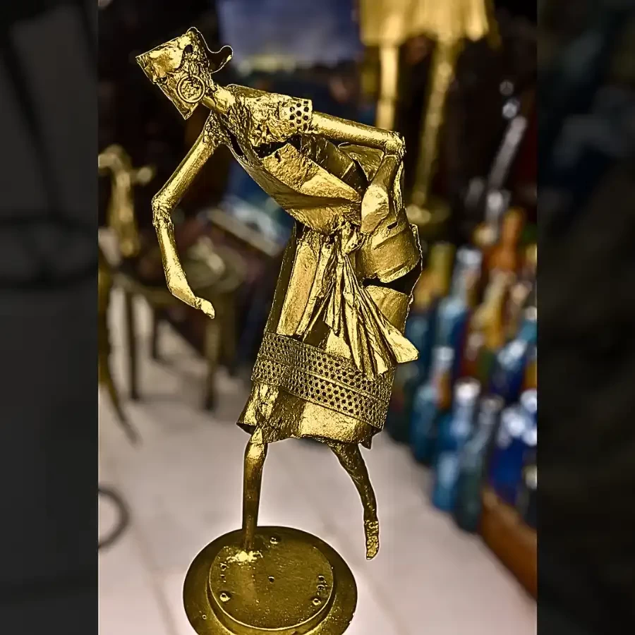 Golden Grace – Handcrafted Cultural Figurine by Imperium