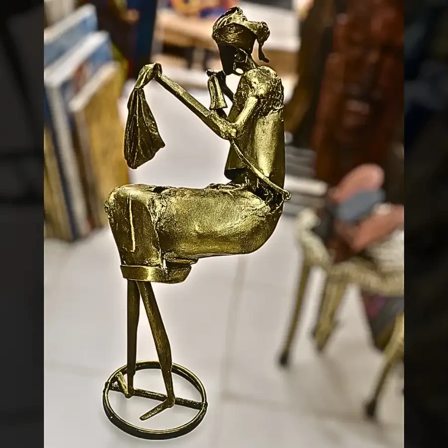 Golden Reverie – Handcrafted Seated Female Figurine by Imperium